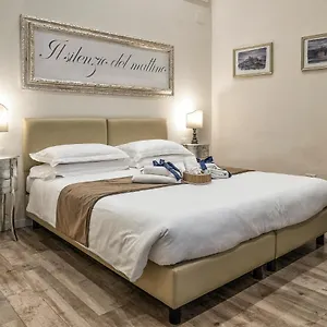Bandbfirenze 8 Cittadella 8 Oda ve Kahvaltı